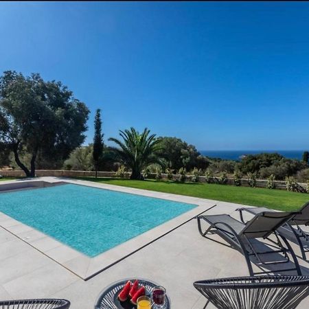 Avithos Blue Villas Svoronata Eksteriør billede