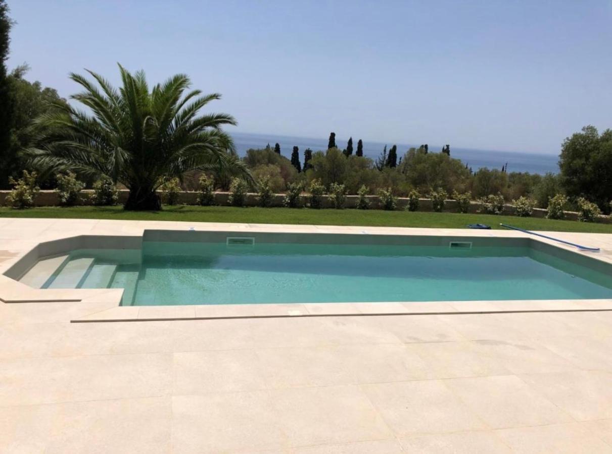 Avithos Blue Villas Svoronata Eksteriør billede