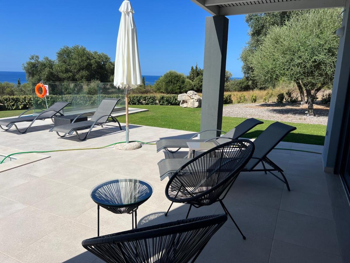 Avithos Blue Villas Svoronata Eksteriør billede