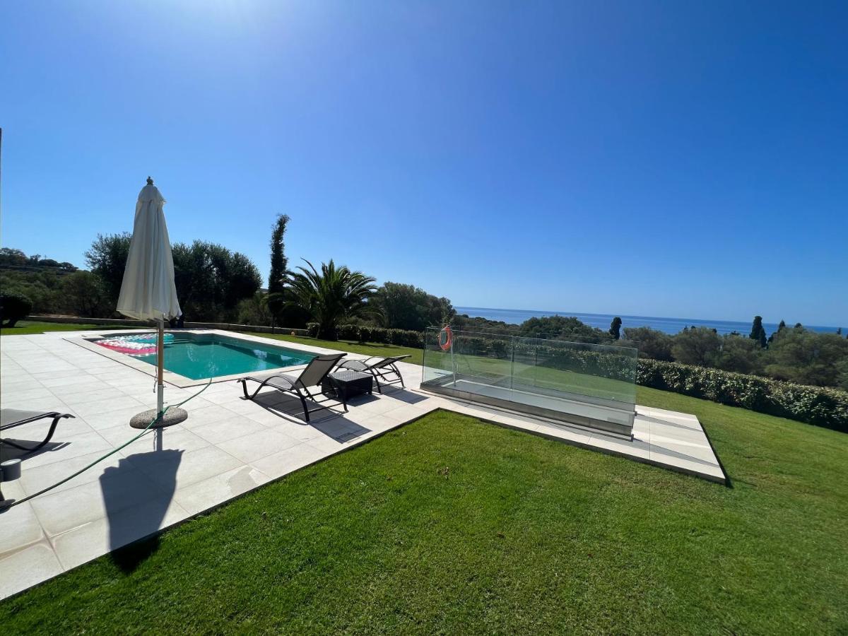 Avithos Blue Villas Svoronata Eksteriør billede