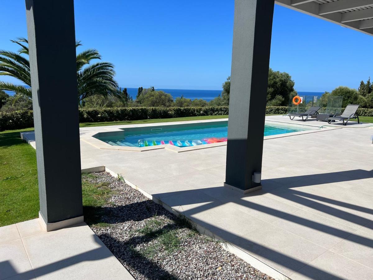 Avithos Blue Villas Svoronata Eksteriør billede