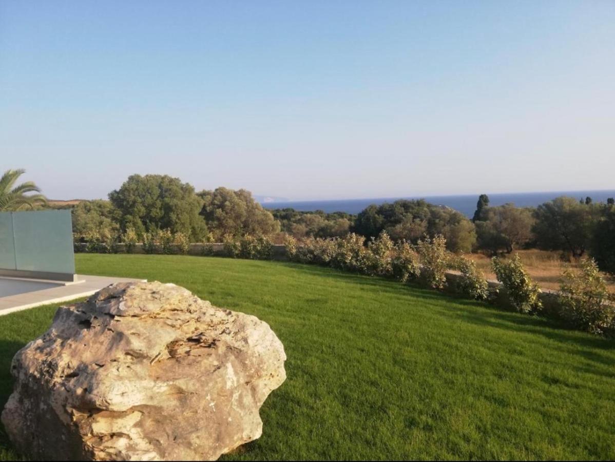 Avithos Blue Villas Svoronata Eksteriør billede