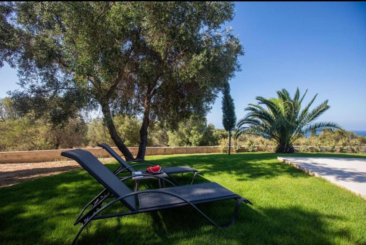 Avithos Blue Villas Svoronata Eksteriør billede